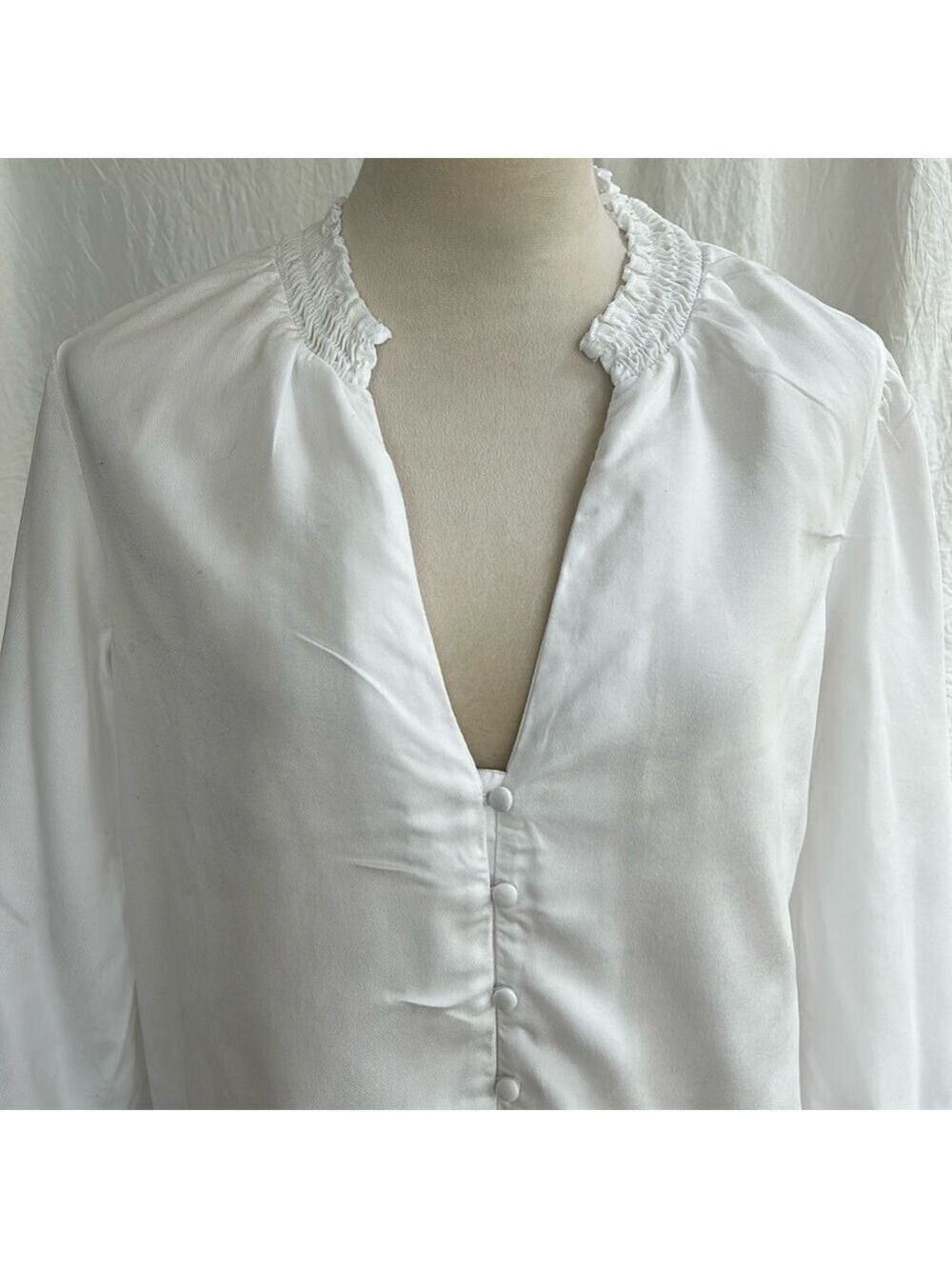 White House/Black Market: White, Tie Blouse: Size Small - Picture 3 of 9